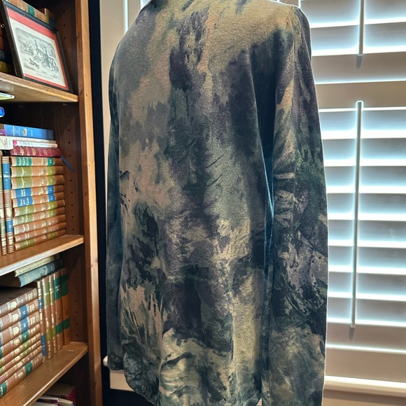 Chico's Multicolor Artistic Long Sleeve Top - Picture 4 of 10